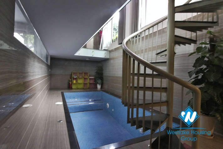 Fully furnished pool villa to rent in Vinhomes Riverside Hanoi